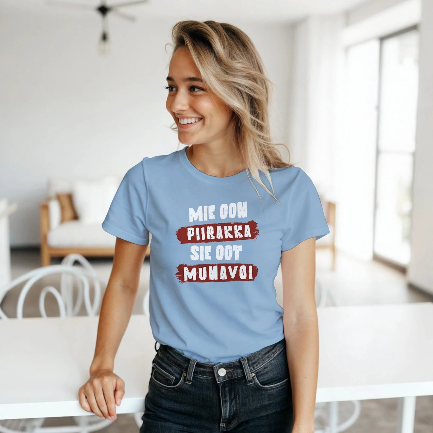 Mie Oon Piirakka - Sie Oot Munavoi - Naisten T - paita - Mun Paita