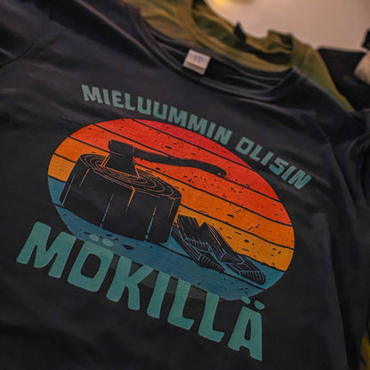 Mieluummin Olisin Mökillä Klapit - Miesten T-paita